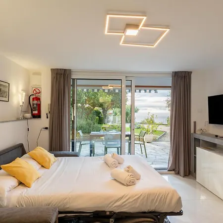 Bellavista Apartment *